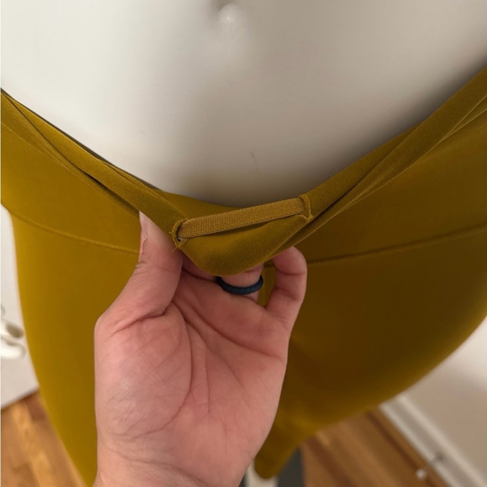 lululemon athletica Mustard Leggings - Picture 4 of 4